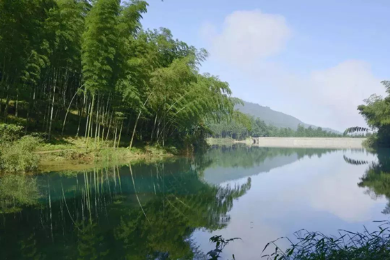 浑然天成的僰王山风景区