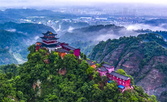 钟灵毓秀的鸣凤山